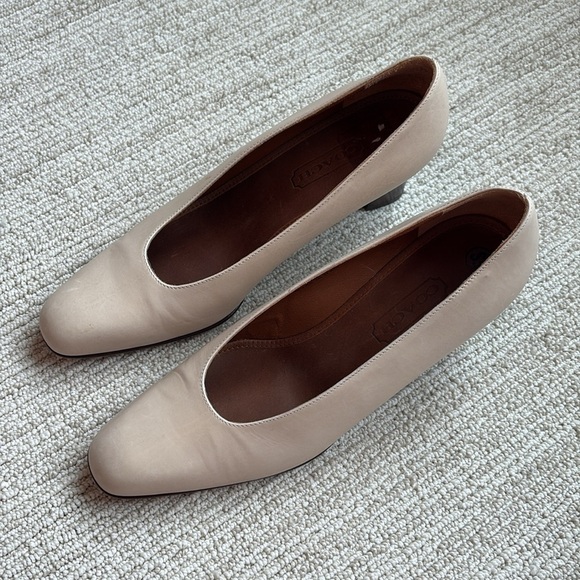 Coach Shoes - Coach Bone Color Pump Heel